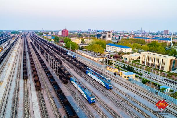 图为朔黄铁路肃宁北站空车出发场