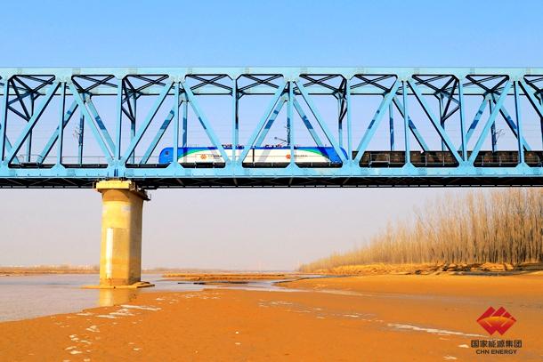 黄大铁路开通两个月煤炭运输量突破百万吨