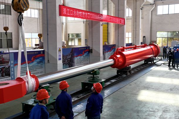 20231130 双江口水电站进水口快速闸门液压启闭机